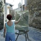 Una de las pintoras que partipa en el encuentro celebrado hasta el domingo en Lombillo
