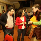 Ramón y Belén Fernández, con el presidente de la IGP del pimiento
