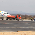 Imagen de uno de los aviones de Air Nostrum en la pista del aeropuerto de León
