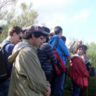 Visita de los alumnos a las trincheras del alto de Tarna.