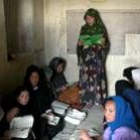 Niñas de Kabul en una escuela clandestina durante el régimen talibán en Afganistán