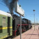 La locomotora emprende el viaje de vuelta a León