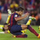 Alexis, en el momento de golpear el balón en la acción que supuso el 1-0 para el Barça.