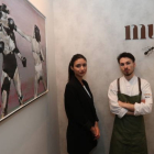 El chef Samuel Naveira y Genesis son el alma del restaurante Muna de Ponferrada. L. DE LA MATA