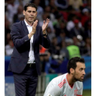 Hierro aplaude a sus futbolistas durante el partido ante Irán. J. MUÑOZ