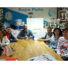 Madres y padres de los chavales que integran el equipo de la Peña Benjamín A. DL