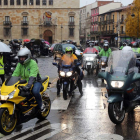 Salida de la concentración de moteros solidarios desde Botines