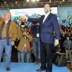 Mariano Rajoy, junto al representante del partido en Andalucía, Javier Arenas.