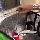 La bolsa de reparto de comida a domicilio intervenida por la Policía de Madrid con droga en su interior.
