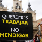 Protesta de los trabajadores autónomos en Astorga tras la irrupción de la pandemia. FERNANDO OTERO