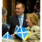 Alex Salmond, sonriente, tras su elección como primer ministro