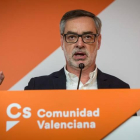 El secretario general de Ciudadanos, José Manuel Villegas, ha exigido hoy en Valencia, que el presidente del Gobierno, Mariano Rajoy, convoque elecciones generales en las próximas semanas