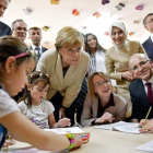 Merkel, durante su visita de ayer a una escuela en Turquía. STEFFEN KUGLER/GERMAN FEDERAL GO