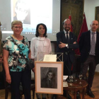Los hijos de Alfredo Marcos, con el presidente de la casa, Camino Gallego y el hijo de Félix Pacho. RAQUEL P. VIECO