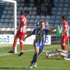 Iván Moreno, gran protagonista del partido disputado en la mañana de ayer en El Toralín, celebra uno de los dos tantos que le marcó al Girona FC y que rompen con la mala racha del equipo en las jornadas anteriores.