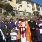 Un momento de la inauguración de la calle en Santa Lucía de Gordón