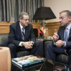 El ministro de Estado de Marruecos, Mohand Laenser y el presidente canario Paulino Rivero.