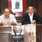 Javier Rodriguez, profesor de la Universidad de León, y Nicanor Sen, alcalde de Cistierna.