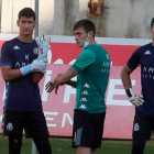 Edu Frías, Diego Rodríguez y Dani Sotres, en una sesión de entrenamiento. RAMIRO