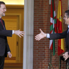 Rajoy recibió ayer en el Palacio de La Moncloa al lendakari, Patxi López.