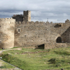 El Castillo Viejo de Ponferrada, visto desde el interior el recinto nuevo en una foto de archivo. LDM