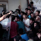 Vídeo de los enfrentamientos entre refugiados y policías en la isla griega de Lesbos.