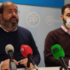 Casero y Fernández, prologaron ayer las jornadas del PP. DL