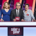 Los 'Magníficos' Fernando Murias, Ana Blanco y Rafael Castaño, junto a Pilar Vázquez y Jordi Hurtado, en 'Saber y ganar'.