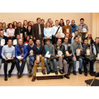 Los atletas premiados de la tercera edición de la Copa Diputación de Carreras Populares junto al diputado de Deportes, Emilio Orejas, en el centro de pie.