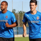 Pizzi y Sidnei, los dos fichajes del Espanyol, entrenándose con su nuevo club.