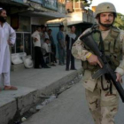 Un soldado estadounidense patrulla las calles de Kabul, Afganistán.