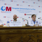 El equipo médico que atiende a Romero al comunicar la noticia ayer por la tarde.