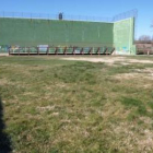 Terrenos junto al frontón en los que se construirán las nuevas canchas de tenis y baloncesto.