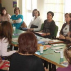Reunión de empresarias con Reguero, segunda por la derecha.