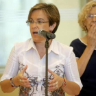 La alcaldesa de Madrid, Manuela Carmena, y la nueva portavoz del PSOE en el ayuntamiento, Purificación Causapié, este jueves, 6 de agosto.