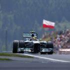 El piloto de Mercedes Lewis Hamilton durante la sesión de calificación del Gran Premio de F1 en Nurburgring.
