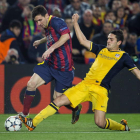 Messi y Coke pelean por el balón en el partido de ida disputado en el Camp Nou.
