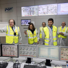 Herrera y Milagros Marcos visitan la fábrica de Acor en Olmedo, Valladolid. R. GARCÍA