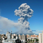 La erupción provocó una gran nube de cenizas.