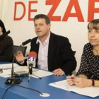 Marqués, Fuentes y Larrauri, ayer en la sede del PSOE de León