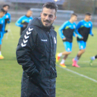 Rubén de la Barrera preparó con mimo el partido de esta tarde ante el Pontevedra. SECUNDINO PEREZ