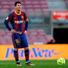 Messi, en un Camp Nou que ya no pisará como local. ALEJANDRO GARCÍA
