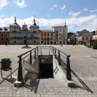 Plaza del Ayuntamiento, en una foto de archivo. L. DE LA MATA