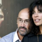 Los actores Maribel Verdú y Javier Cámara, durante el pase gráfico de «Los girasoles ciegos»