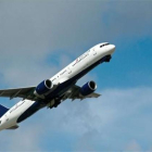 Un avión de Delta Airlines sobrevuela China en 2013.