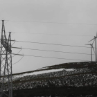 Torretas eléctricas en el municipio de Villagatón-Brañuelas. JESÚS
