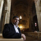 Moneir Mahmoud, máxima autoridad del islam en España, se dejó fotografiar ayer en el interior de San
