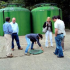 Los inspectores comunitarios acompañados por Prieto, de Gersul, y Díez Laguna, de la Junta.