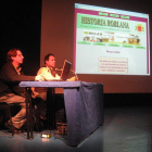 Los directivos de la asociación presentan la web.