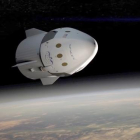 La empresa espacial privada SpaceX ha programado un viaje turístico alrededor de la Luna.